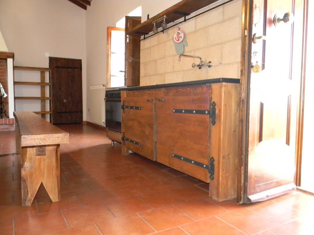 Agriturismo Podere La Selva Vila Serre Di Rapolano Exterior foto